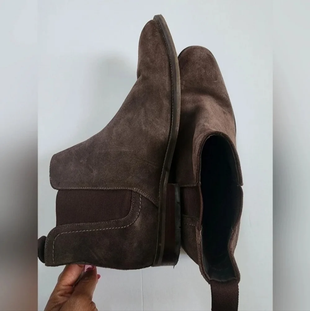 section X section suede